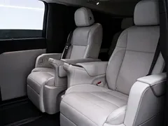 2024 Li Auto MEGA Ultra, белый — фото 14