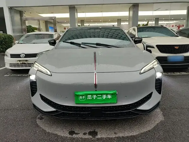2025 Hongqi EH7 640 4WD