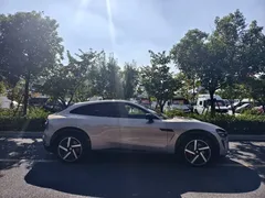 2025 Xiaomi YU7 4WD Max — фото 4