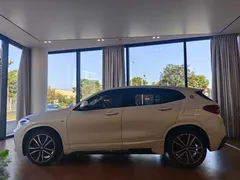2021 BMW X2 Premium M Sport Package, белый — фото 3