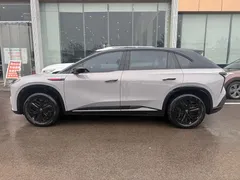 2025 Hongqi Tiangong 08 730 Max RWD — фото 3