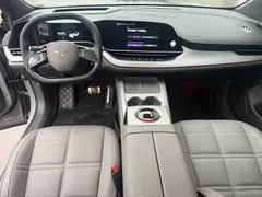 2025 Hongqi Tiangong 08 730 Max RWD — фото 10