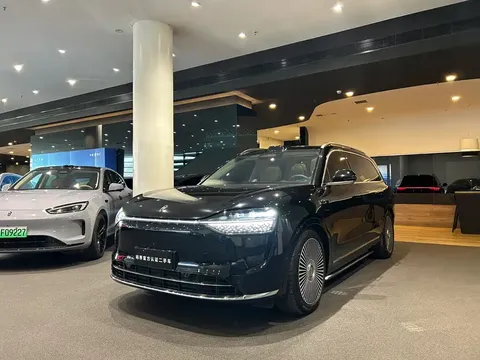 2025 Aito M9 EREV Ultra 52kWh 6-seat 192-line LiDAR