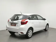 2021 Toyota Yaris L Zhixuan 1.5L CVT Leading, белый — фото 2