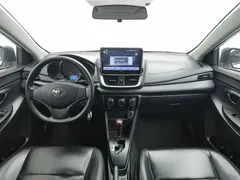 2021 Toyota Yaris L Zhixuan 1.5L CVT Leading, белый — фото 5