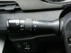 2021 Toyota Yaris L Zhixuan 1.5L CVT Leading, белый — фото 21