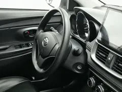 2021 Toyota Yaris L Zhixuan 1.5L CVT Leading, белый — фото 22