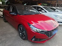 2022 Hyundai Elantra 1.5L CVT LUX Premium — фото 4