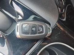 2022 Hyundai Elantra 1.5L CVT LUX Premium — фото 9