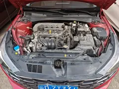 2022 Hyundai Elantra 1.5L CVT LUX Premium — фото 20