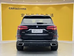 2021 BMW X5 xDrive40i Premium M Sport Package, чёрный — фото 5