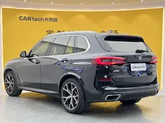 2021 BMW X5 xDrive40i Premium M Sport Package, чёрный — фото 6