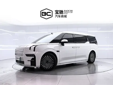 2024 Zeekr 009 6-Seat Executive 4WD 108kWh