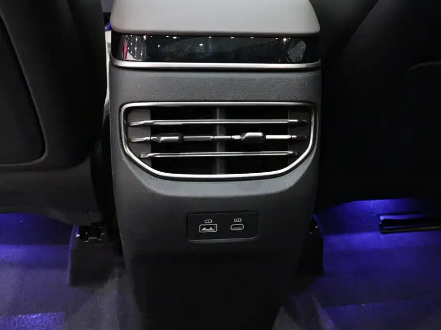2025 Hongqi Tiangong 08 520 Max RWD