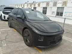2025 Li Auto i6 2WD Standard, чёрный — фото 2