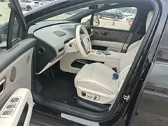 2025 Li Auto i6 2WD Standard, чёрный — фото 5