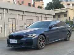 2021 BMW 5 Series 535Le PHEV Pioneer M Sport Package, синий — фото 1