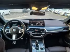 2021 BMW 5 Series 535Le PHEV Pioneer M Sport Package, синий — фото 4
