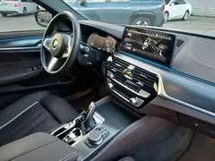 2021 BMW 5 Series 535Le PHEV Pioneer M Sport Package, синий — фото 12