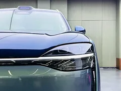2026 Aito M9 EREV Ultra 6-seat, синий — фото 7