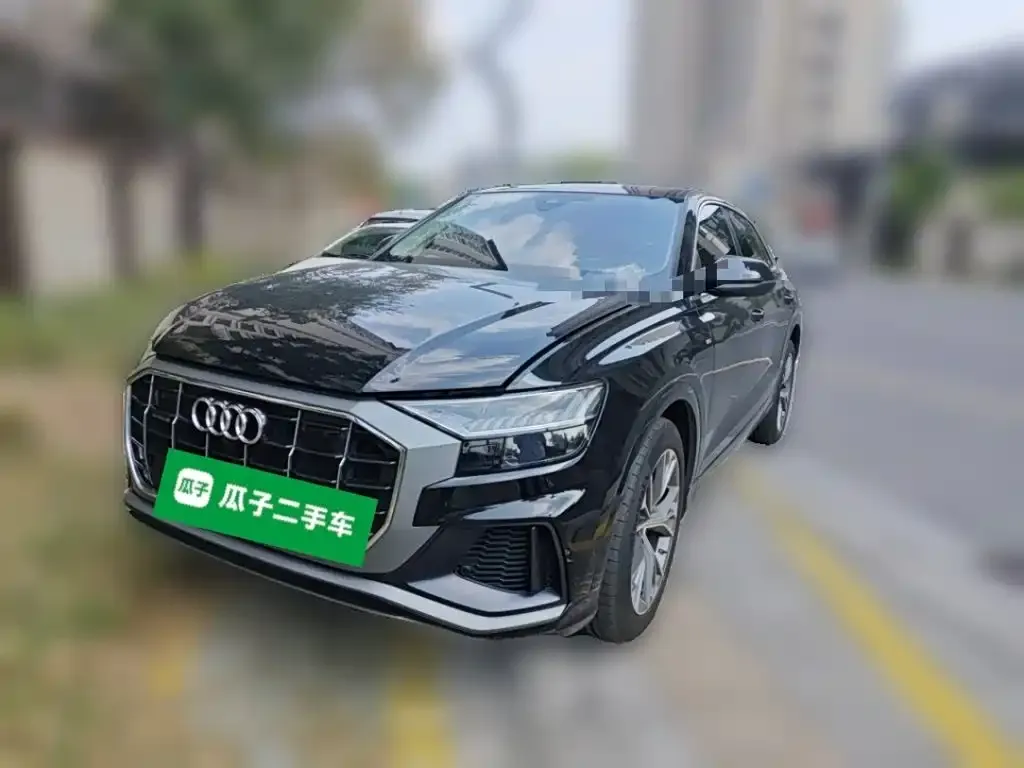 2022 Audi Q8 55 TFSI Luxury Dynamic