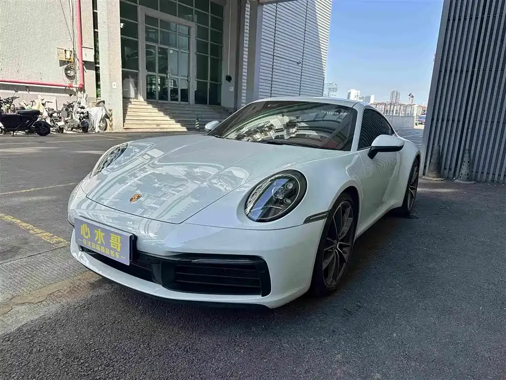 2022 Porsche 911 Carrera 3.0T