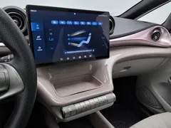 2025 BYD Dolphin EV 520km Knight — фото 12