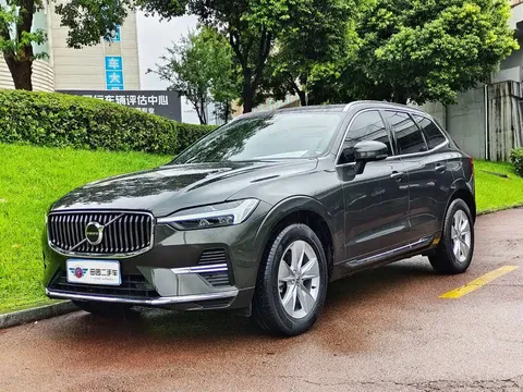 2022 Volvo XC60 4WD Zhiyi Luxury