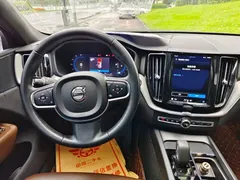 2022 Volvo XC60 4WD Zhiyi Luxury, чёрный — фото 12