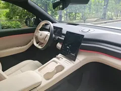 2023 Nio ES6 75kWh, белый — фото 14