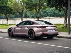 2020 Porsche Panamera 10th Anniversary 2.9T — фото 3