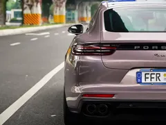 2020 Porsche Panamera 10th Anniversary 2.9T — фото 23