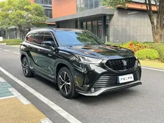 2023 Toyota Crown Kluger 2.5L HEV 4WD Luxury, чёрный — фото 3