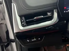 2023 BMW X1, белый — фото 15