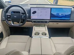 2025 Li Auto L9 Smart Refresh, чёрный — фото 5