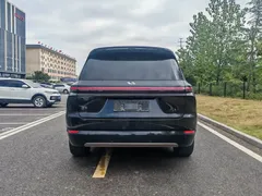 2025 Li Auto L9 Smart Refresh, чёрный — фото 10