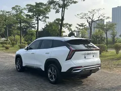 2023 Geely Atlas L 1.5TD DCT Luxury, белый — фото 9