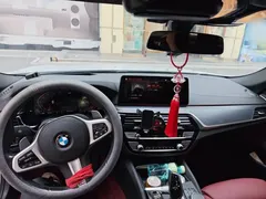 2021 BMW 5 Series 530Li Premium M Sport Package, белый — фото 5