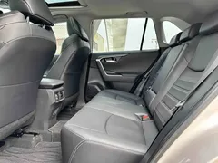 2022 Toyota Wildlander 2.0L CVT 2WD Luxury Plus — фото 6