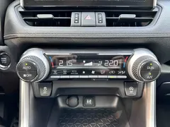 2022 Toyota Wildlander 2.0L CVT 2WD Luxury Plus — фото 18