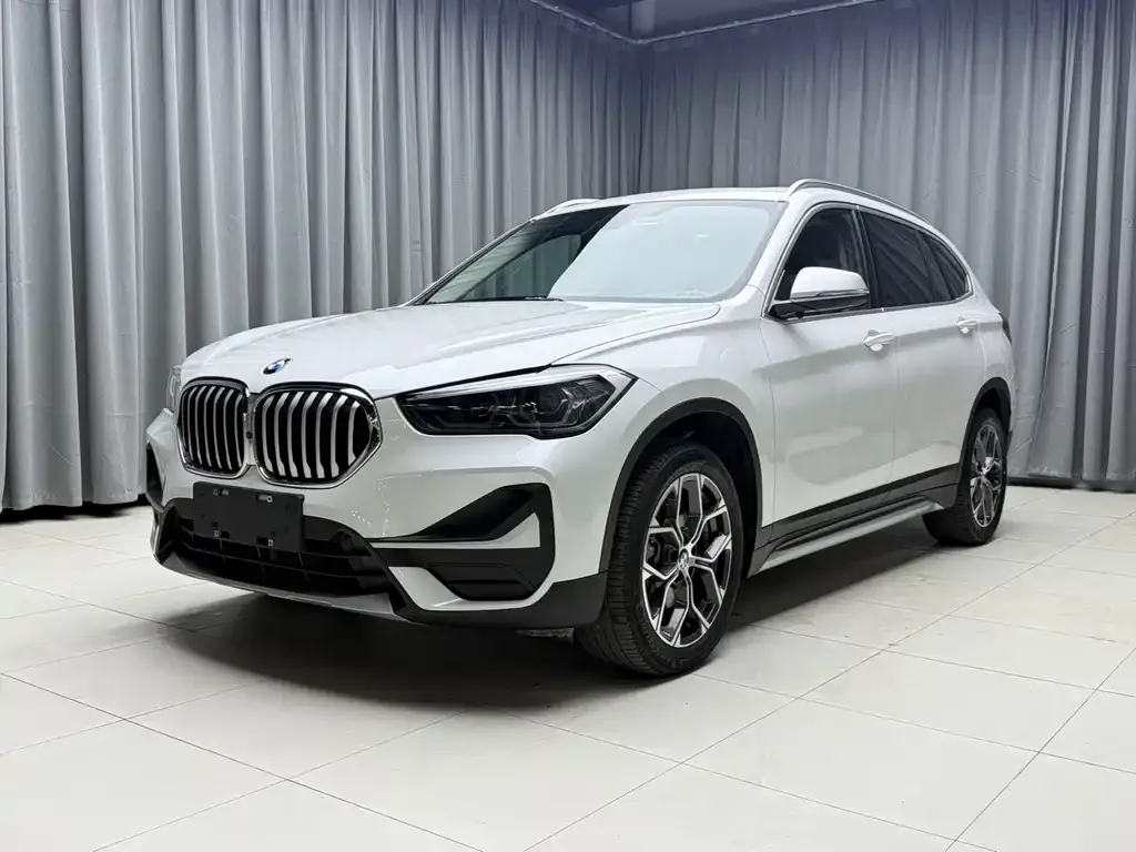 2022 BMW X1