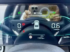 2023 Hyundai Elantra 1.5L CVT LUX Premium — фото 4