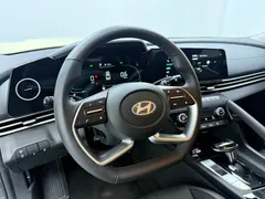 2023 Hyundai Elantra 1.5L CVT LUX Premium — фото 7