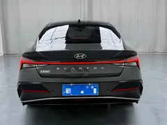 2023 Hyundai Elantra 1.5L CVT LUX Premium — фото 16
