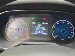 2023 Hongqi E-QM5 EV 620km PLUS, чёрный — фото 9