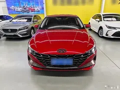2021 Hyundai Elantra 1.5L CVT LUX Premium — фото 3