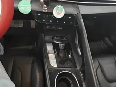 2021 Hyundai Elantra 1.5L CVT LUX Premium — фото 14