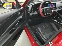 2021 Hyundai Elantra 1.5L CVT LUX Premium — фото 15