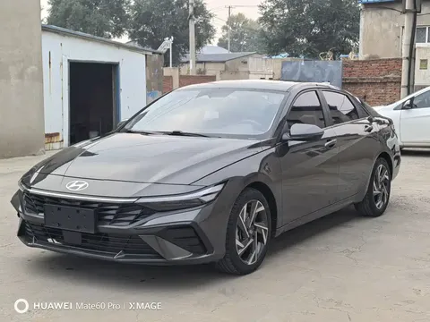 2023 Hyundai Elantra 1.5L CVT LUX Premium