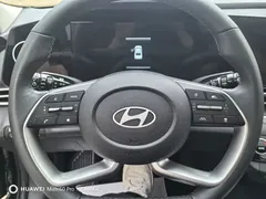 2023 Hyundai Elantra 1.5L CVT LUX Premium — фото 11
